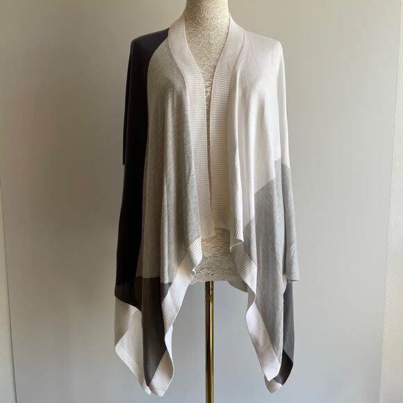 Lululemon Hatha Wrap Shawl Soft Viscose Silk OS Gray White Geometric Colorblock